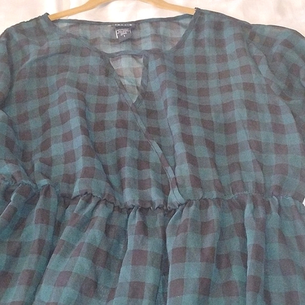 Torrid Women's Gingham Chiffon Surplice Peplum Blouse, Size: 1